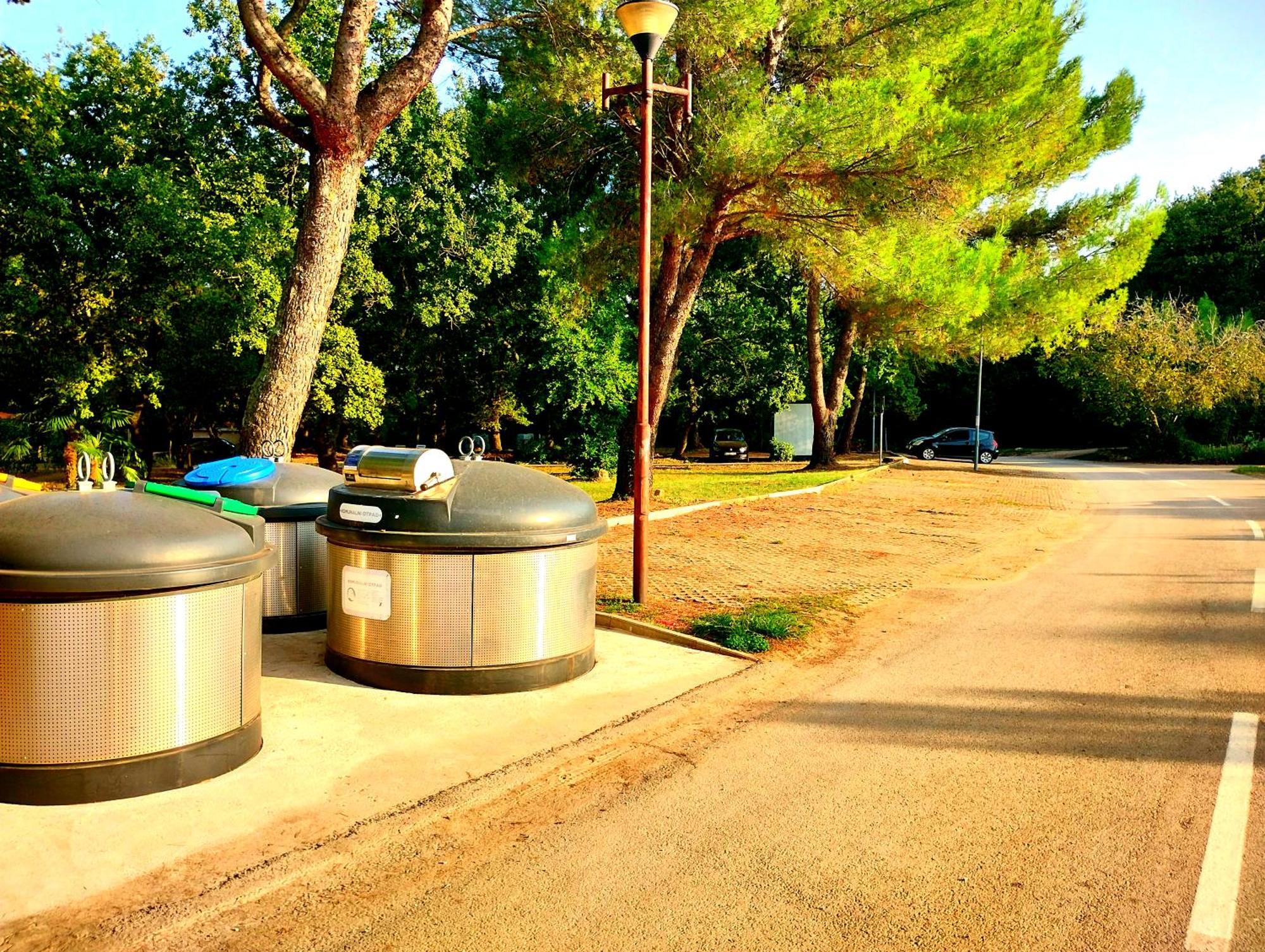 פורץ Premium Apartment Eden מראה חיצוני תמונה