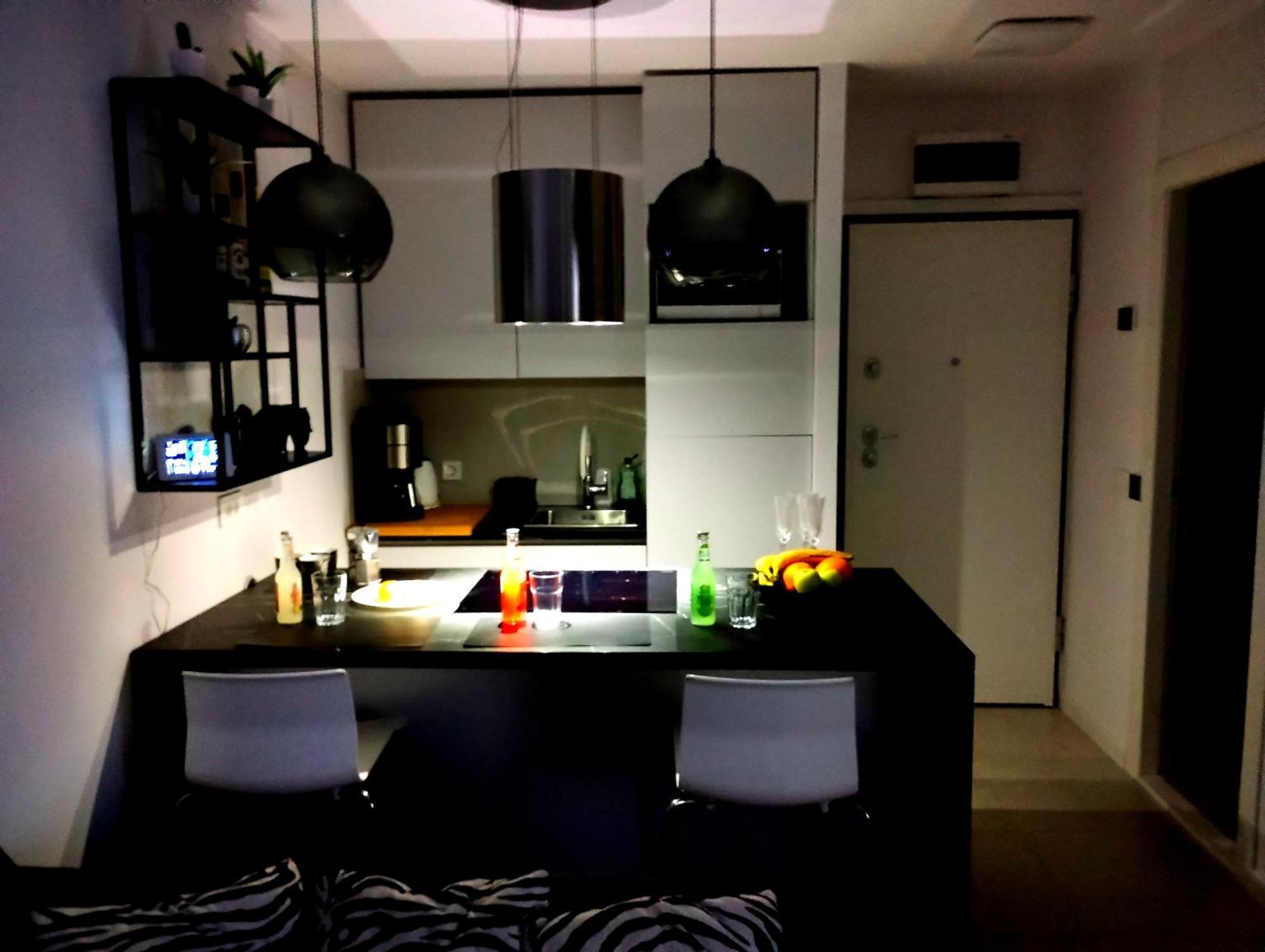 פורץ Premium Apartment Eden מראה חיצוני תמונה