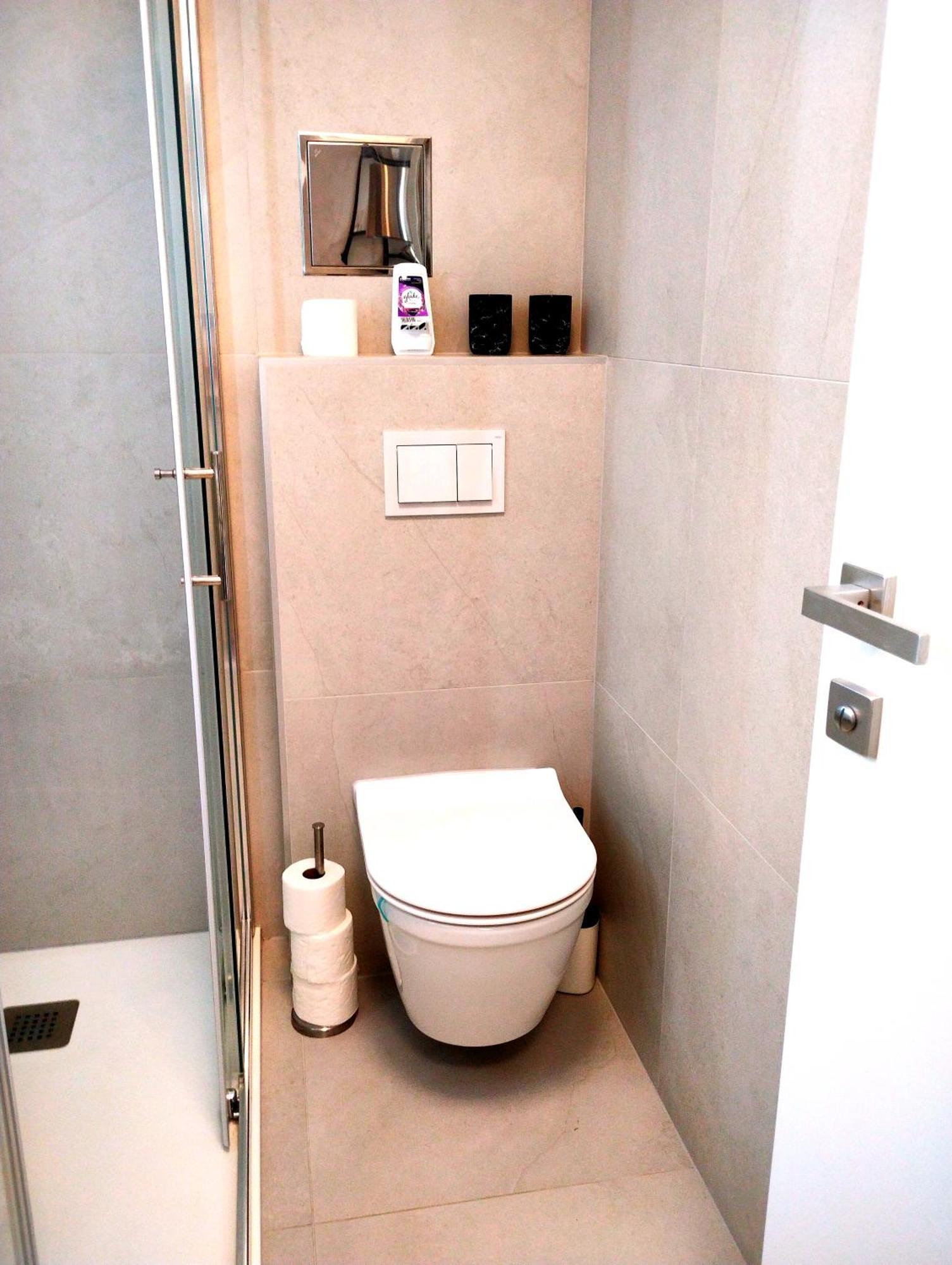 פורץ Premium Apartment Eden מראה חיצוני תמונה